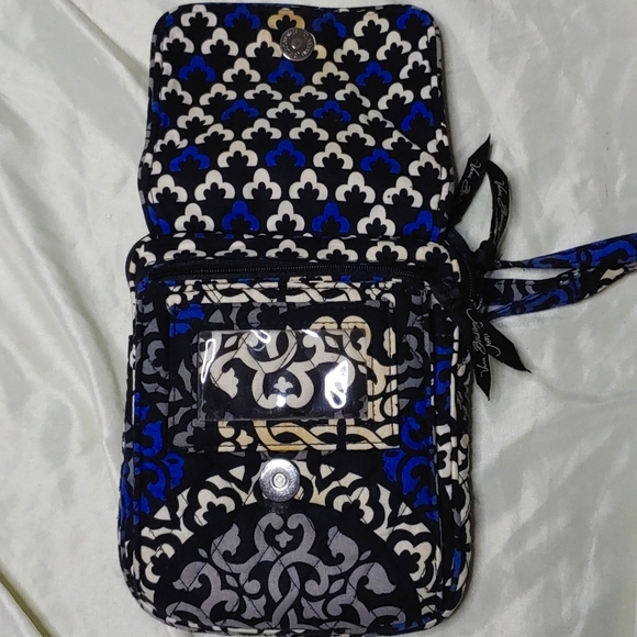 Vera Bradley Baroque Quilted Crossbody Purse and Matching Coin Purse - Picture 4 of 7